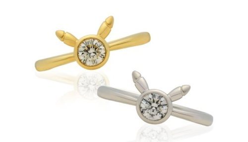 El anillo de Pokémon con las orejas de Pikachu.